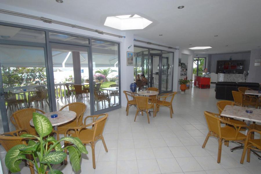 Hotel Olympiada Vrachos Exterior photo